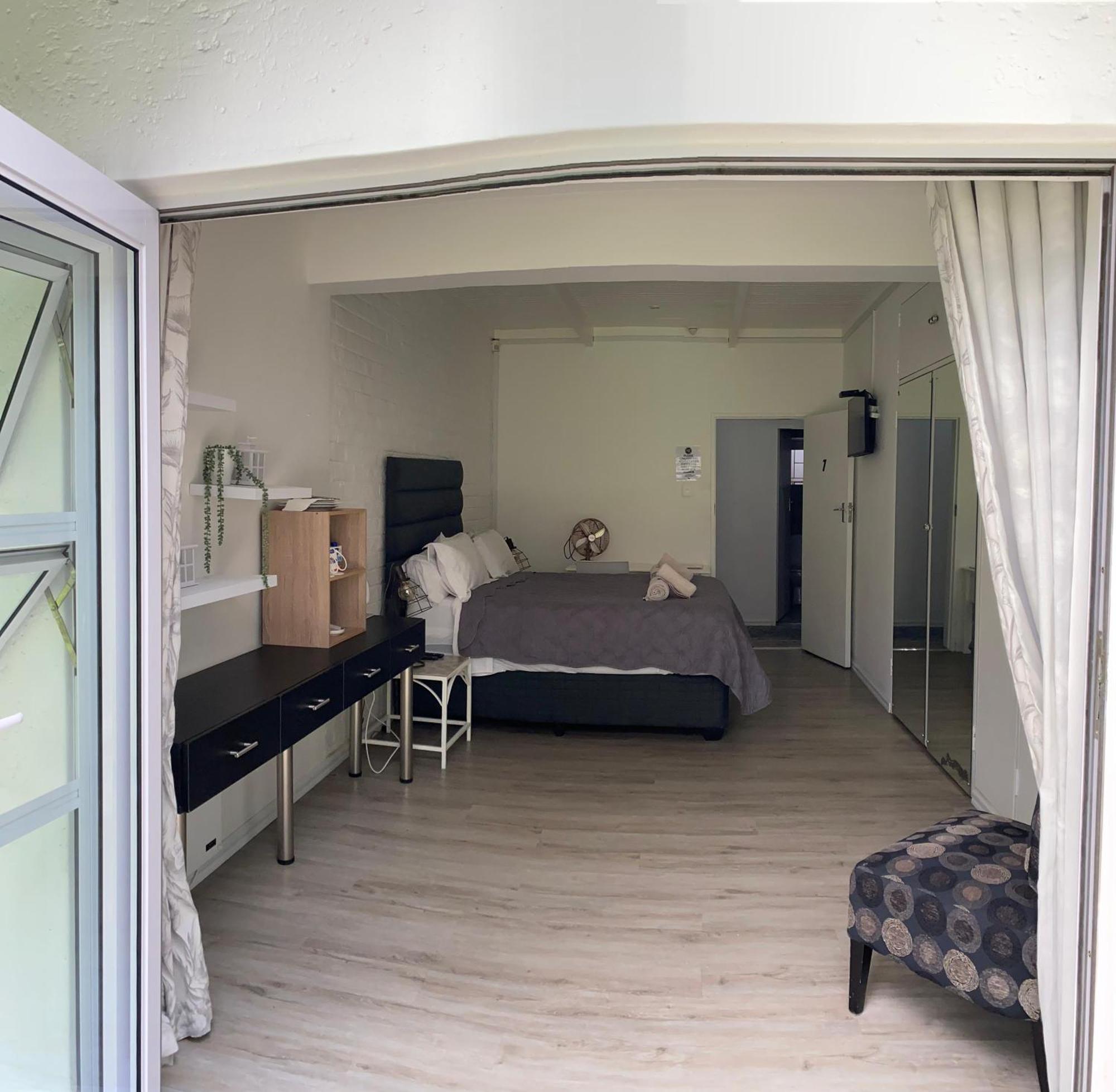Kelkiewyn Waterkloof Guesthouse Претория Екстериор снимка